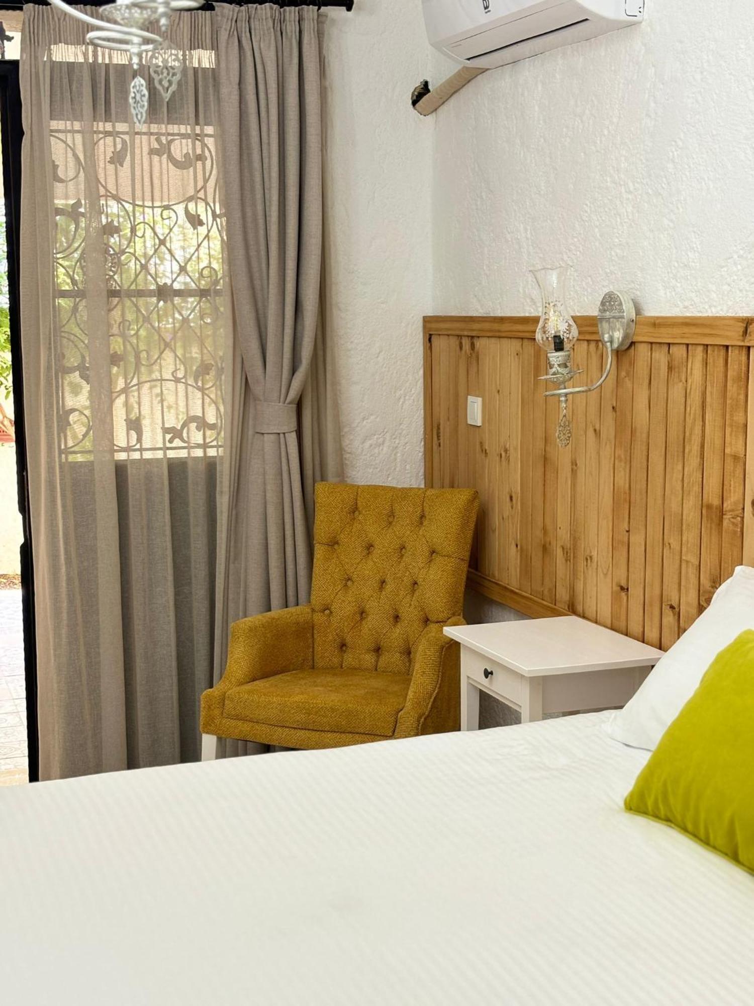 Alacati Albatross Hotel Exterior photo